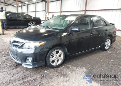 2011 Toyota Corolla S z USA, uszkodzony, nr VIN 2T1BU4EE9BC659213